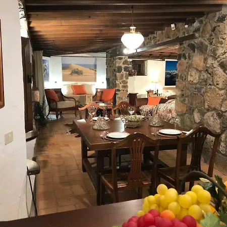 Finca Casa Jardin - La Macadamia 度假居 *