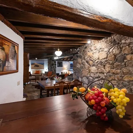 Finca Casa Jardin - La Macadamia 度假居 拉拉古纳